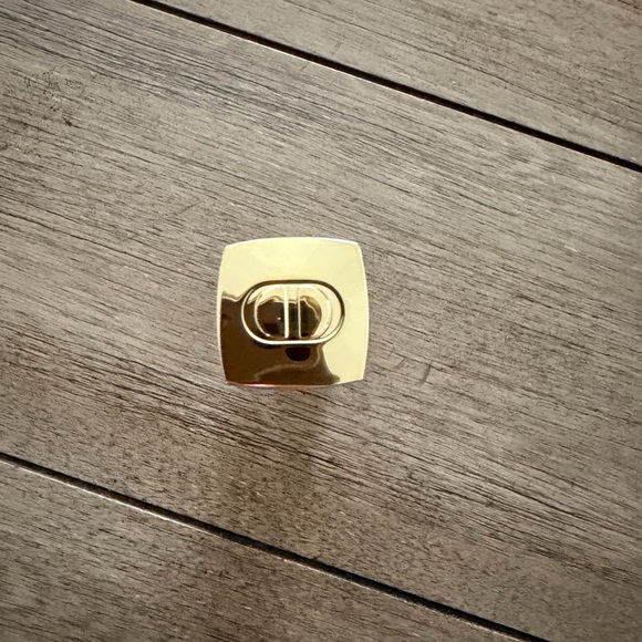 Dior Forever Rouge Liquid Lipgloss - Picture 3 of 5